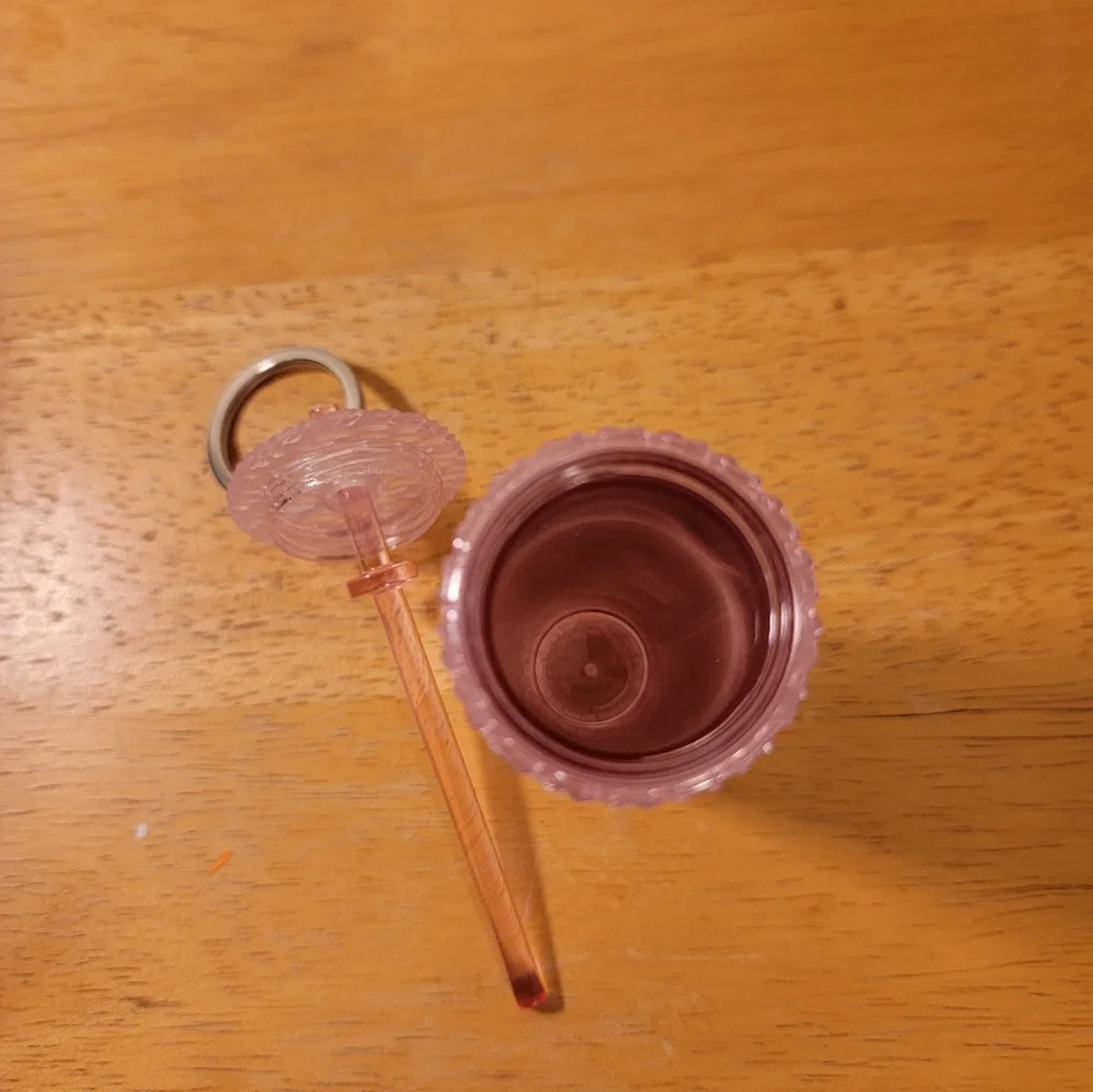 Starbucks 2024 Pink Chain Link Pattern Cold Cup Keychain‎